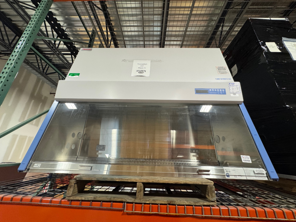 Image of Thermo 1300 Series A2 6' BioSafety Cabinet
